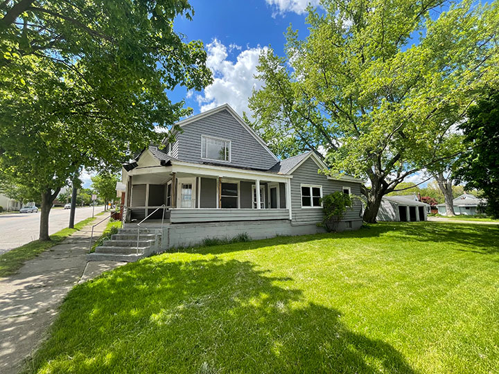 Handyman Triplex Dalton, OH KIKO Auctions and Auctioneers