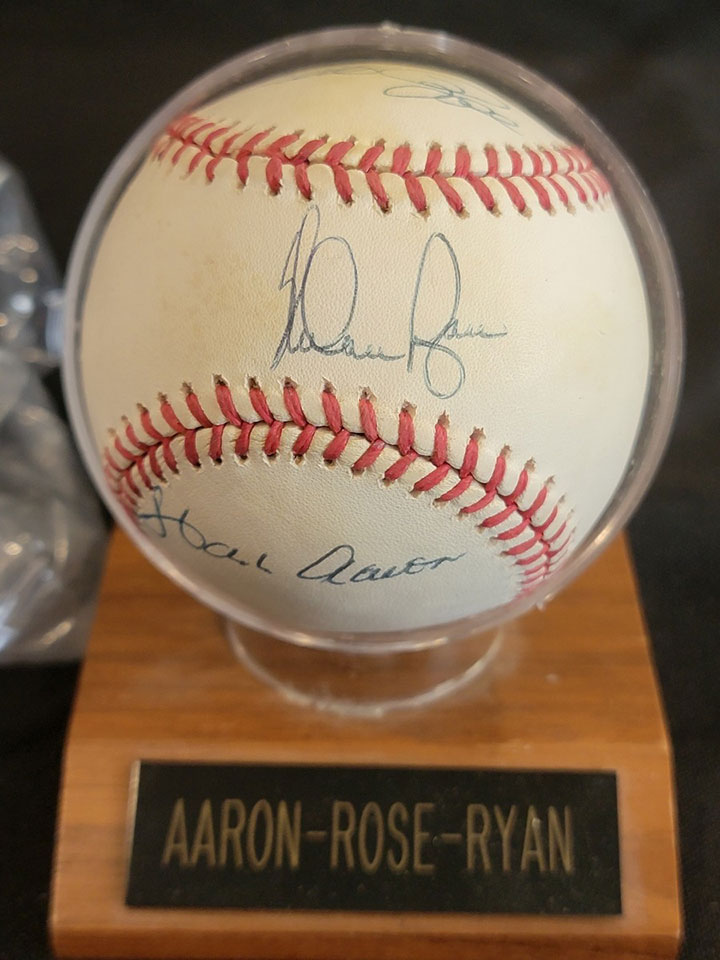 Sports & NonSports Cards Memorabilia Canton, OH KIKO Auctions and Auctioneers