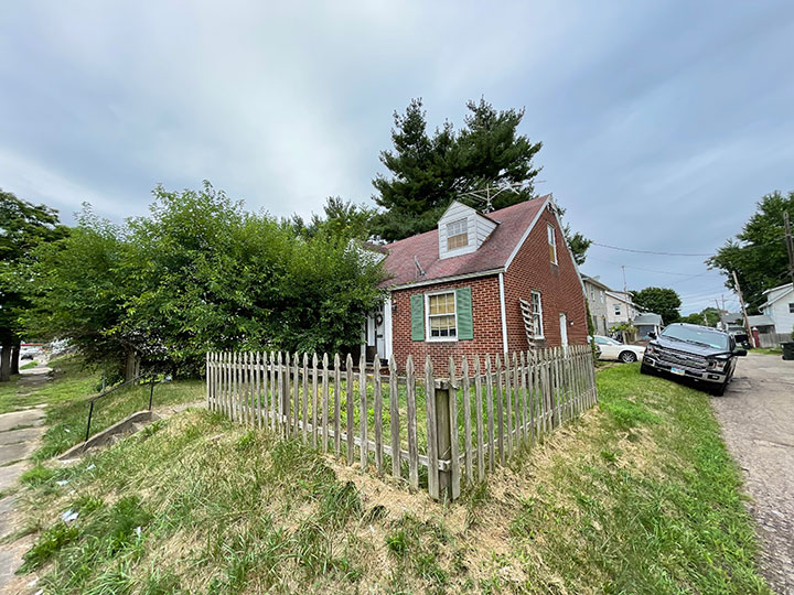 Brick Bungalow With Garage Canton, OH KIKO Auctions and Auctioneers