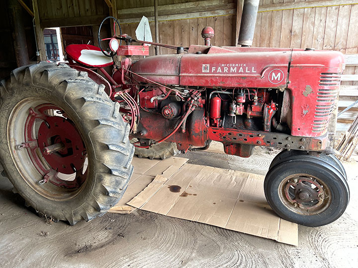 Farmall Tractors Equipment Primitives Louisville, OH KIKO
