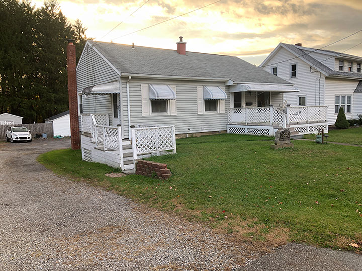 ThreeBedroom Ranch Home Garage Barberton, OH KIKO Auctions and Auctioneers