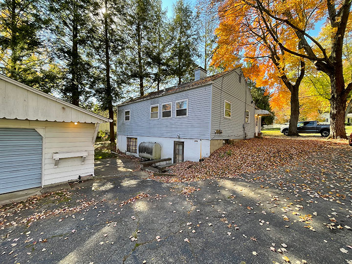 2Bedroom Ranch With Detached Garage New Franklin, OH KIKO Auctions