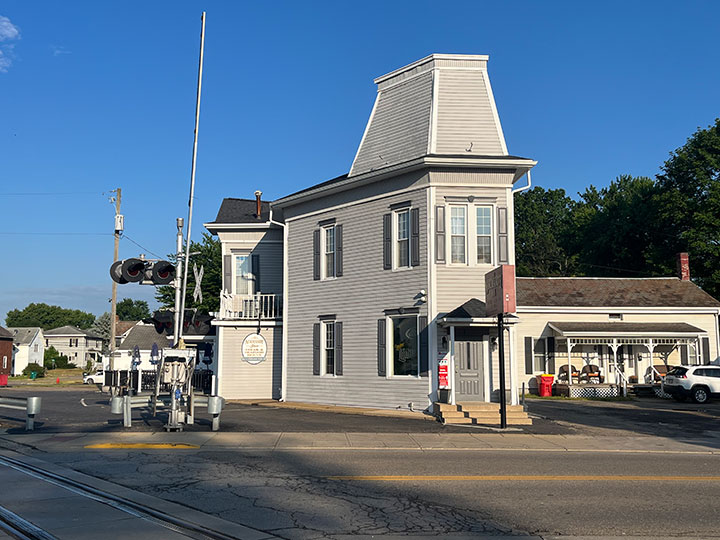 The Normandy Inn Kitchen & Bar Minerva, OH KIKO Auctions and