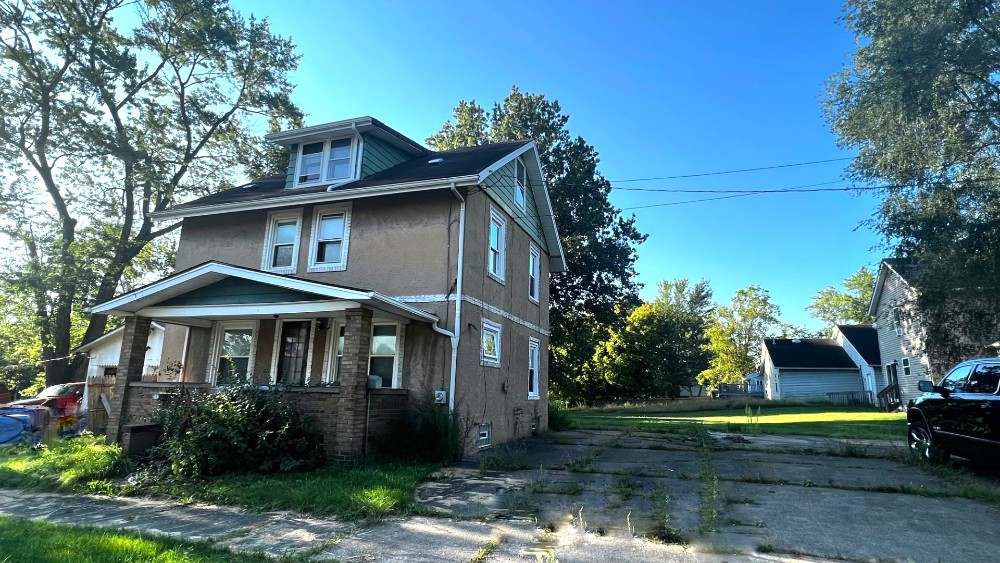 Kiko Realtors, Auctioneers, Advisors FixerUpper Home