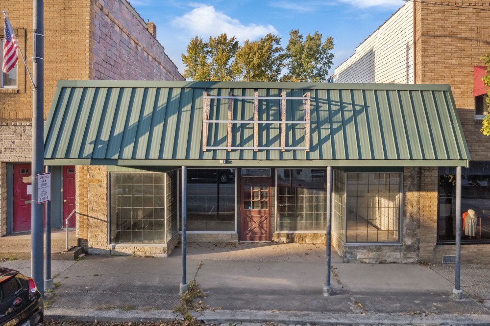 4,200 SF Commercial Building Dalton, OH KIKO Auctions and Auctioneers