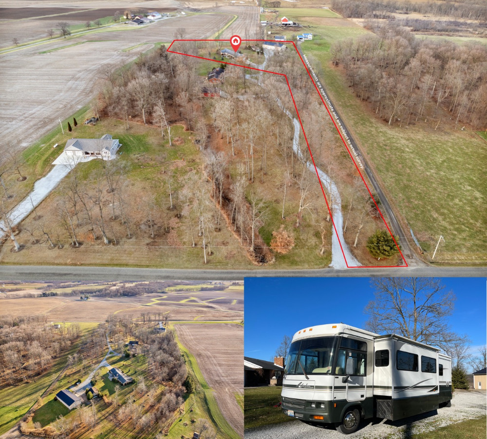 Brick Ranch Home 5+ Acres ’02 Winnebago Adventurer Household Items