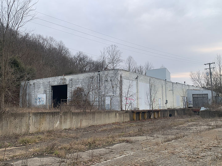 Public Auction Sale Industrial Building on 3 Acres Land Negley, Oh