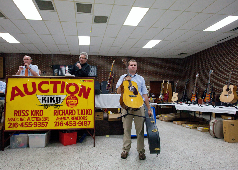 KIKO Musical Instrument Auction Brings $4,620 for Guitar | KIKO